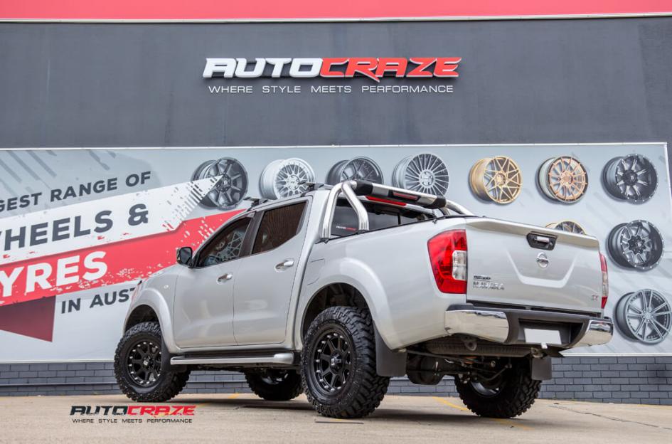 NISSAN NAVARA ADDICT MATTE BLACK